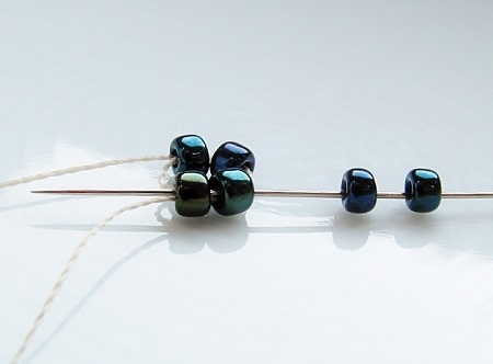 flat herringbone - 2-bead ladder stitch - adding 2 beads